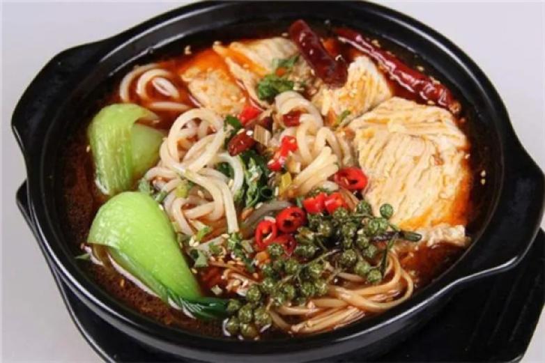 箐山海鲜砂锅麻辣烫加盟