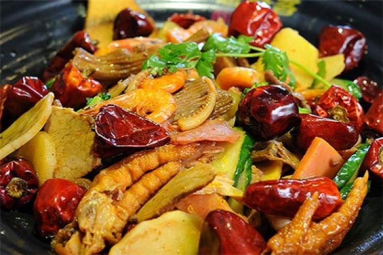 椒尚煌麻辣香锅加盟