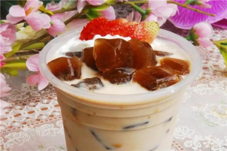 果光十色奶茶加盟