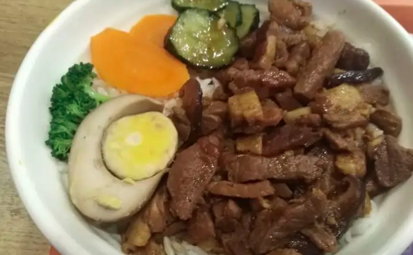 李喜旺牛腩饭