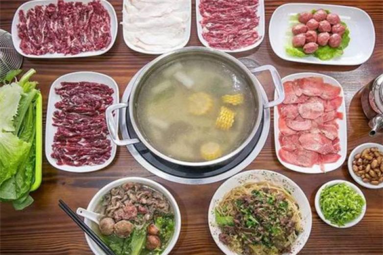 乡村草黄牛火锅加盟