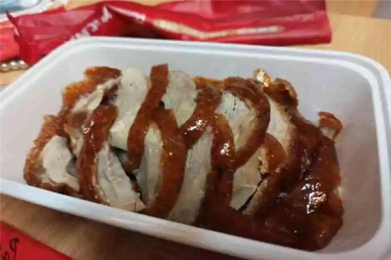 聚味阁北京烤鸭加盟