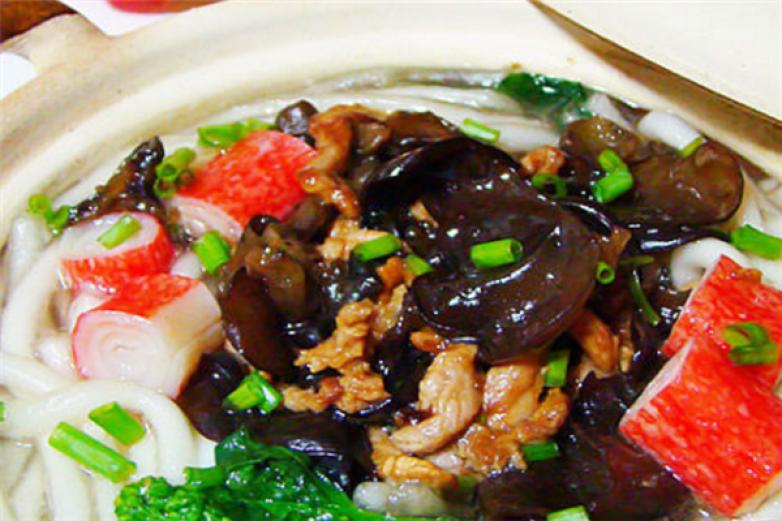 砂锅匠土豆粉加盟